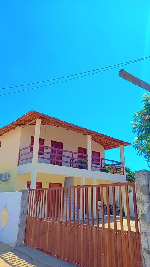 Suite Das Flores Em Guajiru Trairi Exterior photo